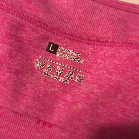 Nylon spandex pink sports bra - Picture 3 of 4